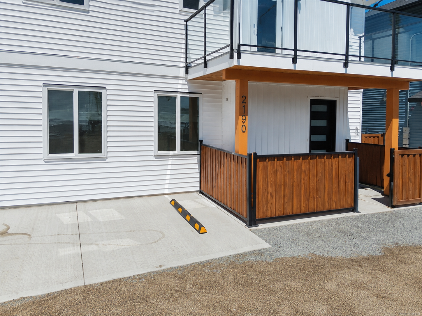 Lower Unit 100 at 2190 Jingle Pot Road